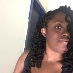 Meet your Posher, Vanessa